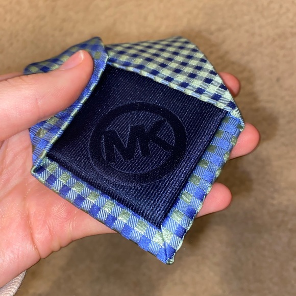 MICHAEL KORS SILK TIE WITH BLUE AND GREEN PLAID PATTERN - Picture 2 of 8